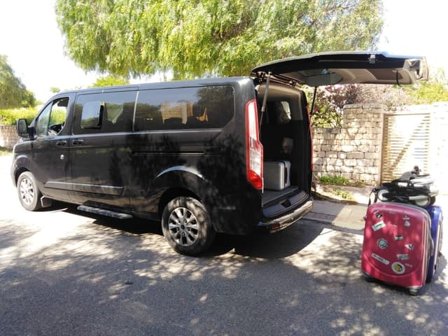 Premium Private Transfers: Essaouira to Agafay Desert