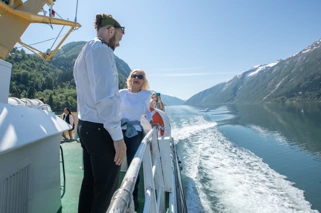 Fjord Cruise to Fjærland in Balestrand Guide