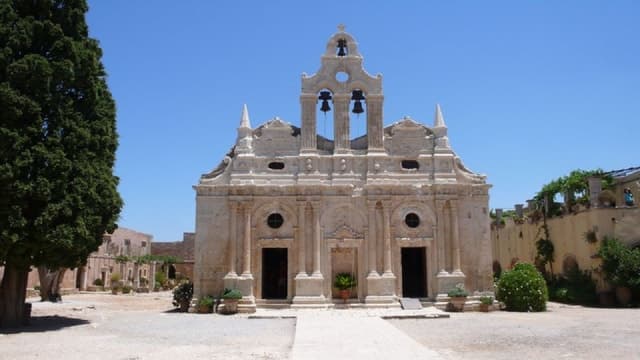 From Rethymno: Arkadi, Margarites, Sfendoni Cave & Axos Tour