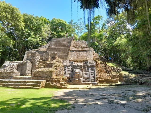 Belize City: Lamanai Maya Ruins, River Safari, & Lunch