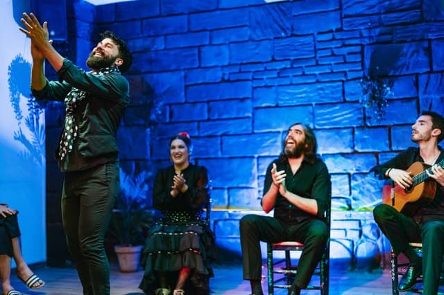 Seville: Baraka Flamenco Show Privado in Triana