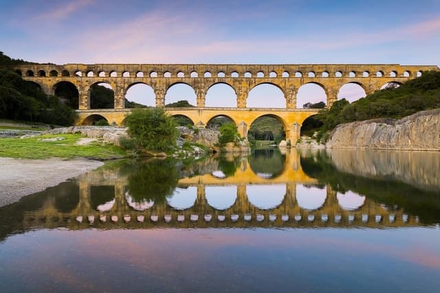 From Avignon: Full-Day Best of Provence Tour