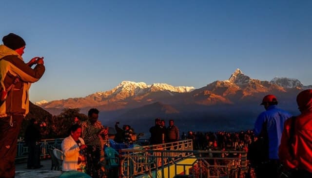 Pokhara: Sarangkot Sunrise & Private Full-Day Highlight Tour