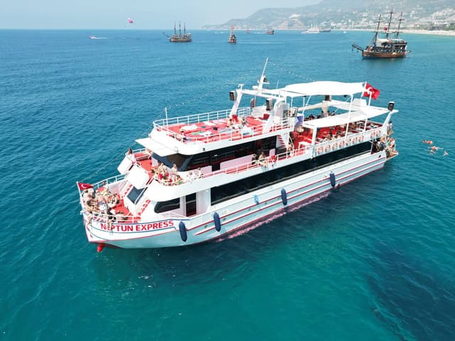 From Marmaris: A/C Boat Tour w/Unlimited Soft Drinks & Lunch