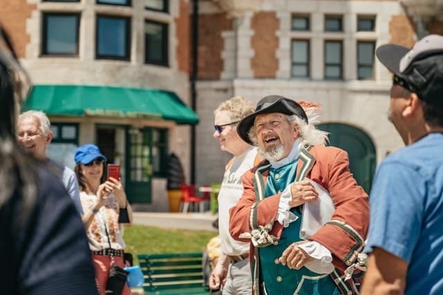 Quebec City: Guided Tour of Fairmont Le Château Frontenac
