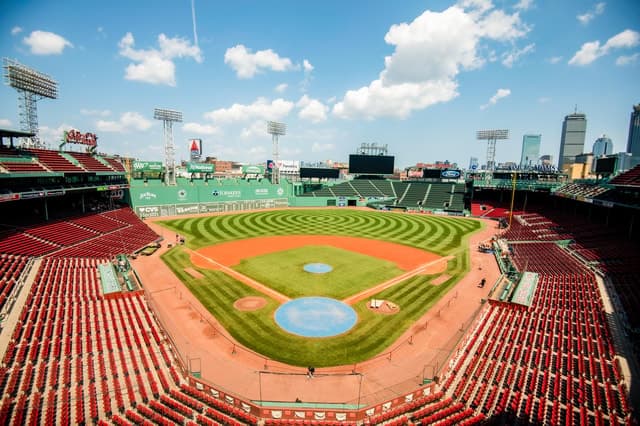 The Ultimate Fenway Park Tour: Boston's Iconic Baseball Experience