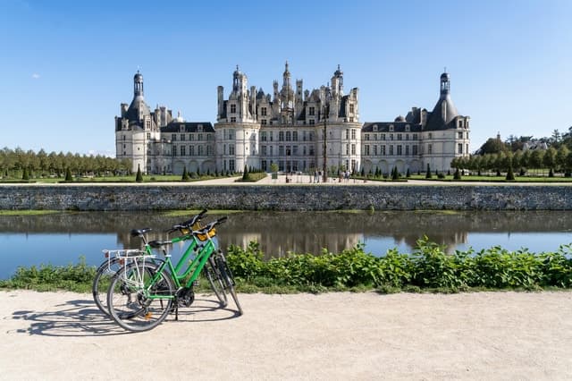 Best Loire Valley Bike Tours in Blois