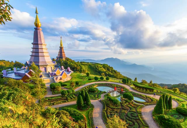 Chiang Mai: Doi Inthanon National Park Eco-Friendly Tour
