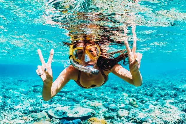 Amalfi Coast & Positano: Boat Tour with Snorkeling & Drinks