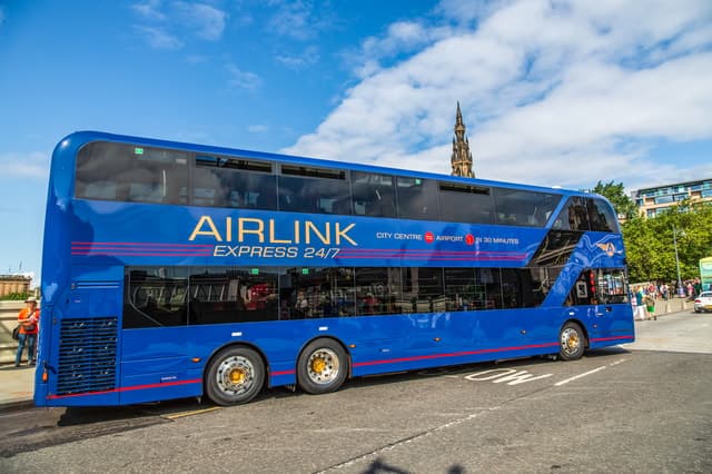 Reliable Private Transfers to and from Edinburgh Airport