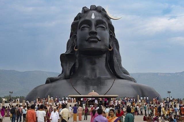 Coimbatore: Private Transfer to/from Isha Yoga Center