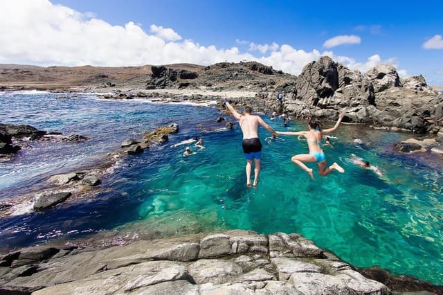 From Oranjestad: Full-Day Island Jeep Safari Tour