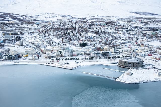 Compare Best Akureyri Airport Transfer Services