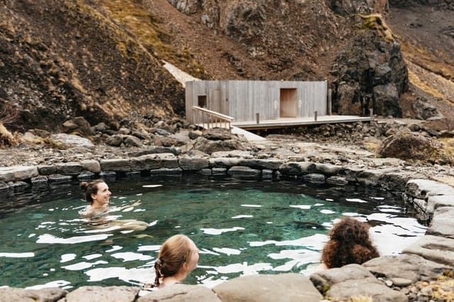 Best Silver Circle Tour: Reykjavik's Hidden Wonders