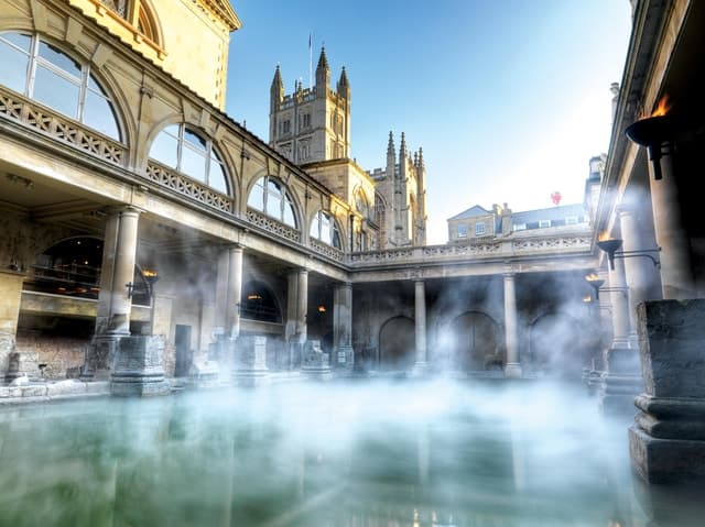From London: Stonehenge & Roman Baths Full-Day Trip