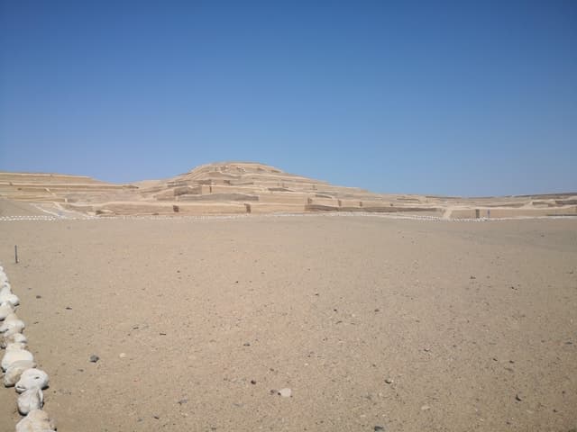 From Nazca: Cahuachi Pyramids Tour and Textile Workshop