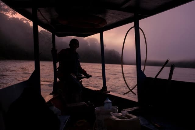 Tambopata Macaw Clay Lick 4 days/3 nights
