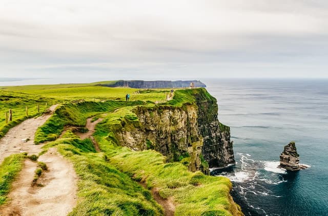 From Galway: Aran Islands and Cliffs of Moher Tour & Cruise