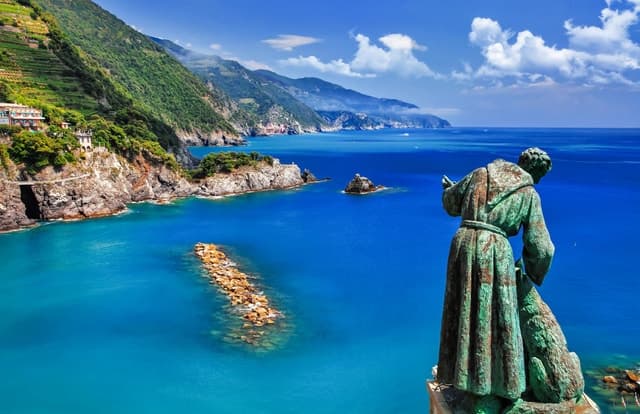 La Spezia: Cinque Terre Tour by Boat