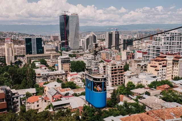 Tbilisi: Chronicle of Georgia, Old-town, Lake & 2 Cable Cars