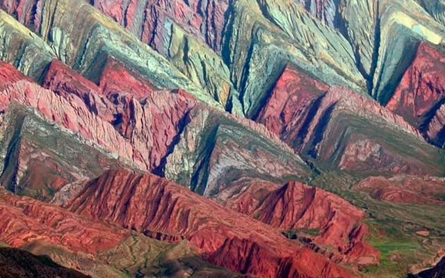 From Salta: Serranías del Hornocal & Hill of 14 Colors Tour