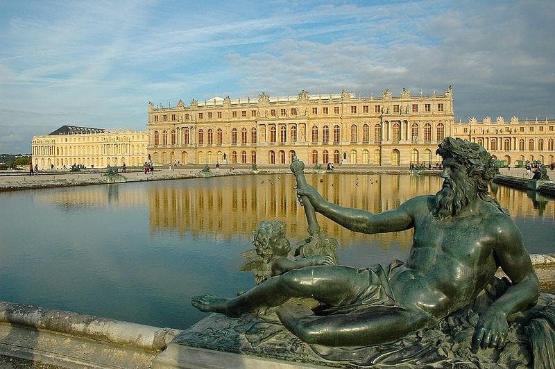 Neptune Fountain (Bassin de Neptune)
