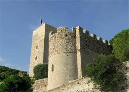 Castre Museum (Musée de la Castre)