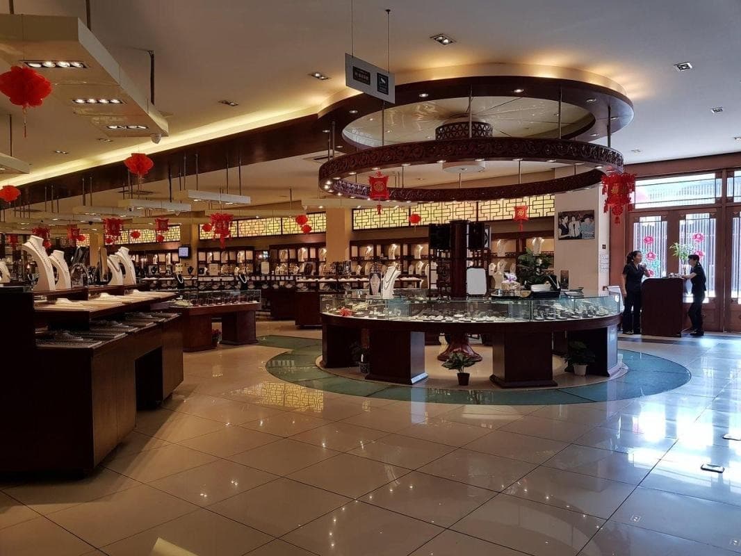 Pearl Market (Hongqiao Market)