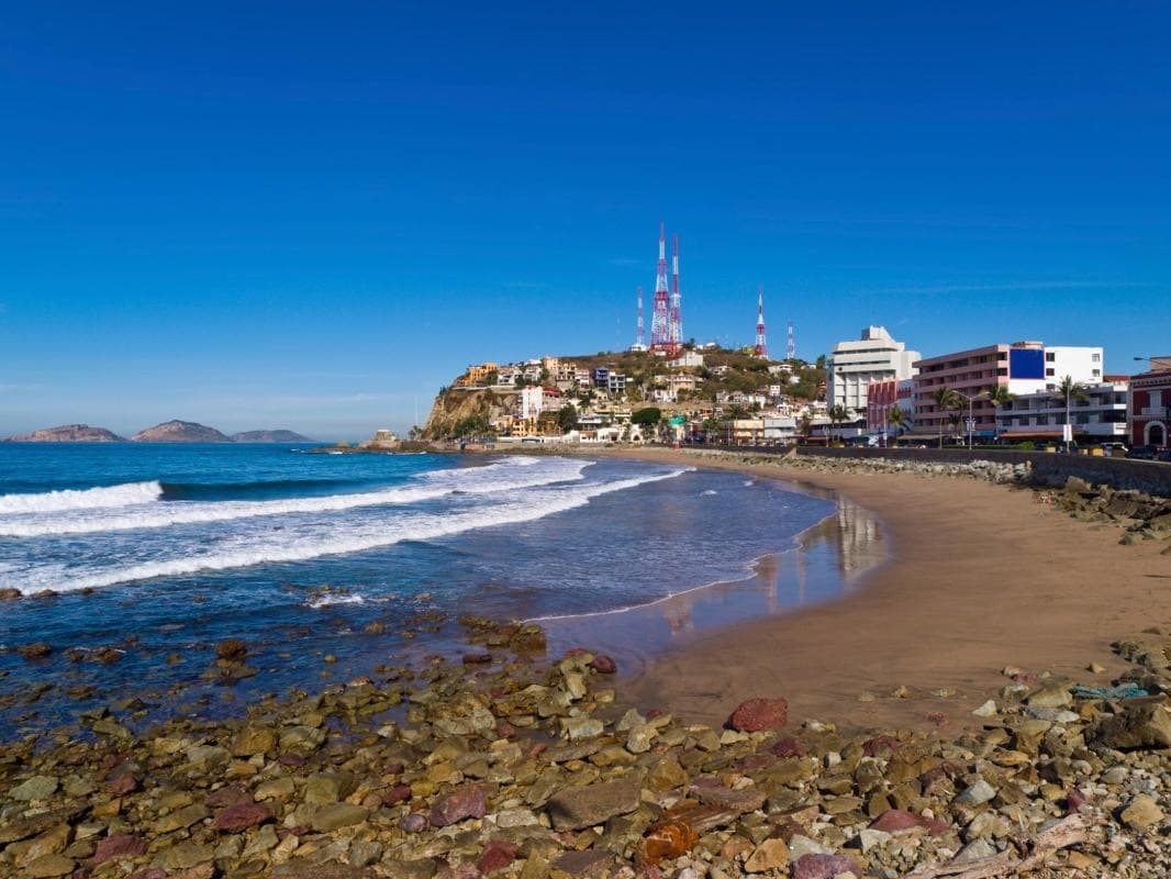 Olas Atlas Beach (Playa Olas Altas)