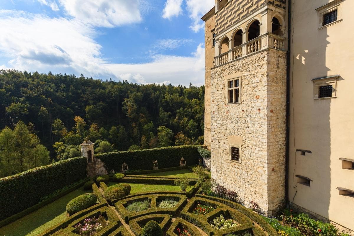 Pieskowa Skala Castle (Zamek Pieskowa Skala)