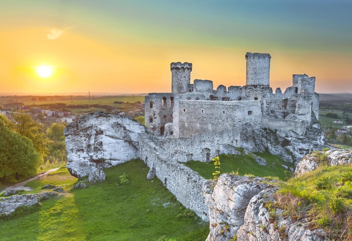 Ogrodzieniec Castle (Zamek Ogrodzieniec)