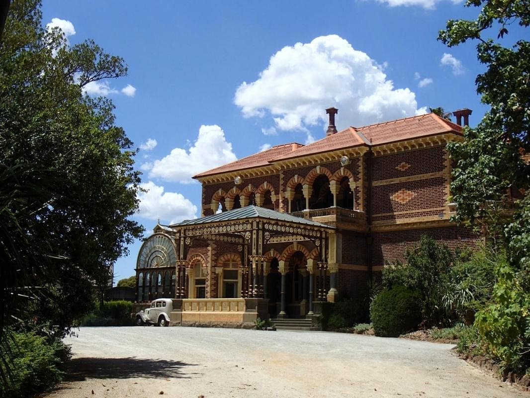 Rippon Lea Estate