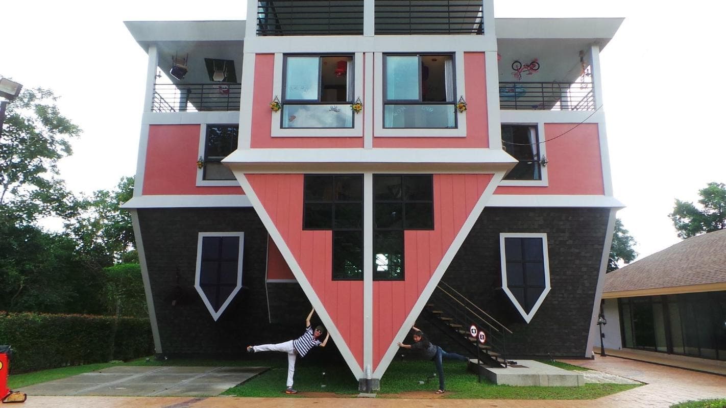 Upside Down House Phuket (Baan Teelanka)