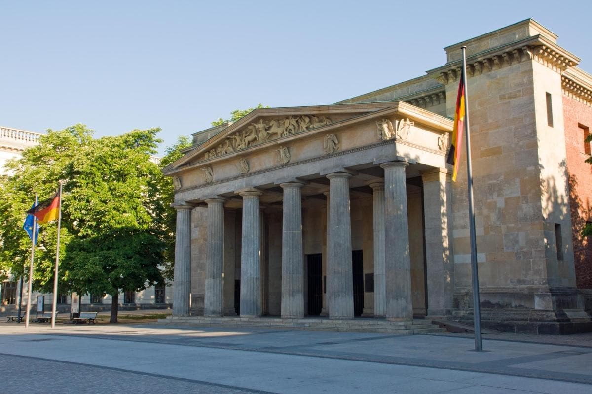 New Guardhouse (Neue Wache)