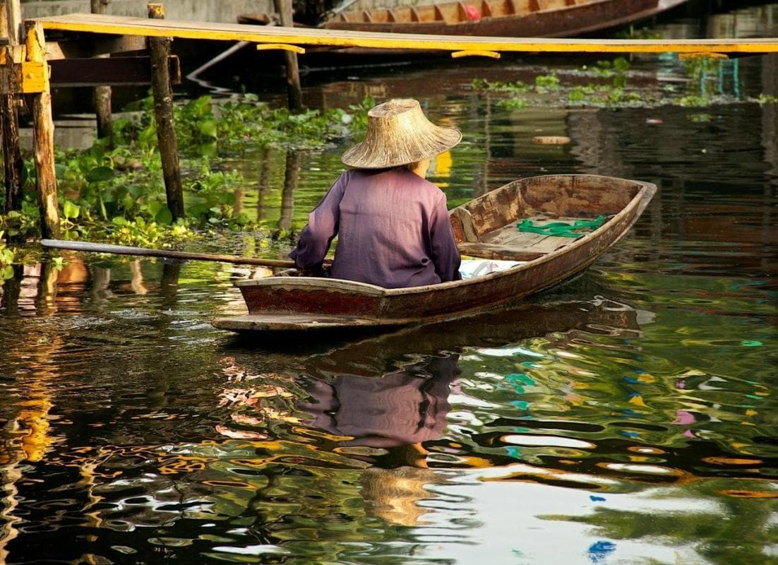 Tha Kha Floating Market