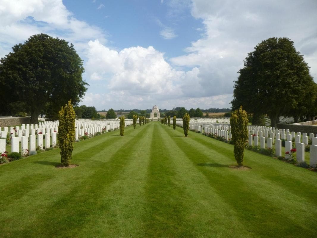 Cabaret-Rouge British Cemetery