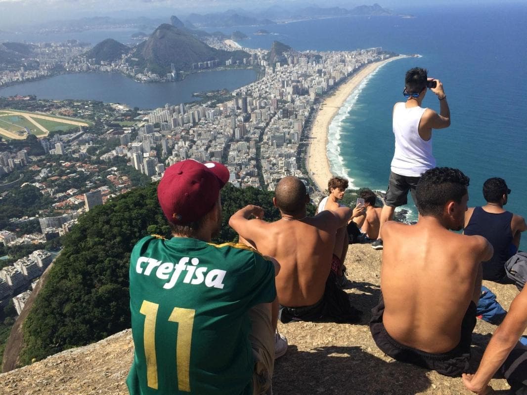 Morro Dois Irmaos