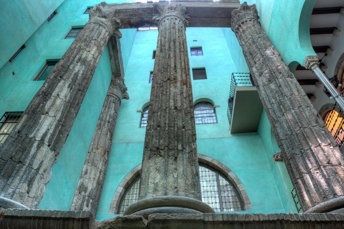 Temple of Augustus (Temple d'August)
