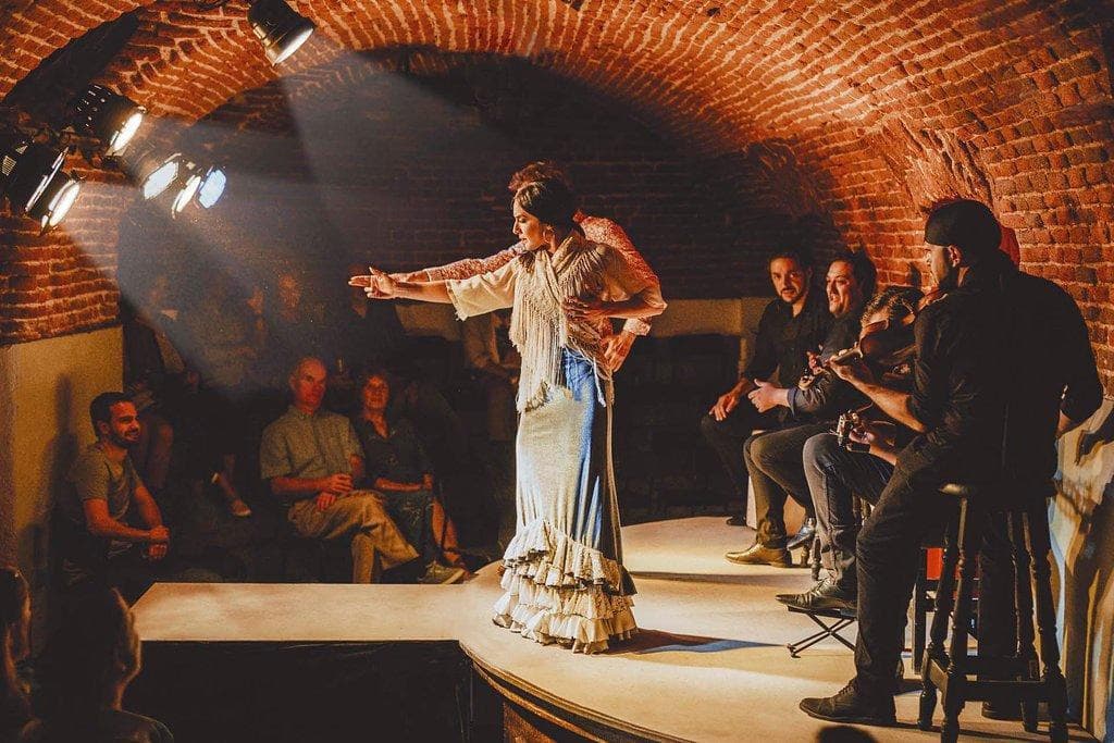 Essential Flamenco