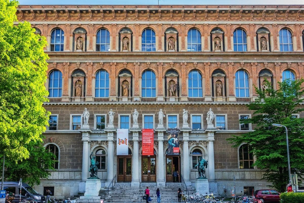 Academy of Fine Arts Vienna (Akademie der Bildende Künste Wien)