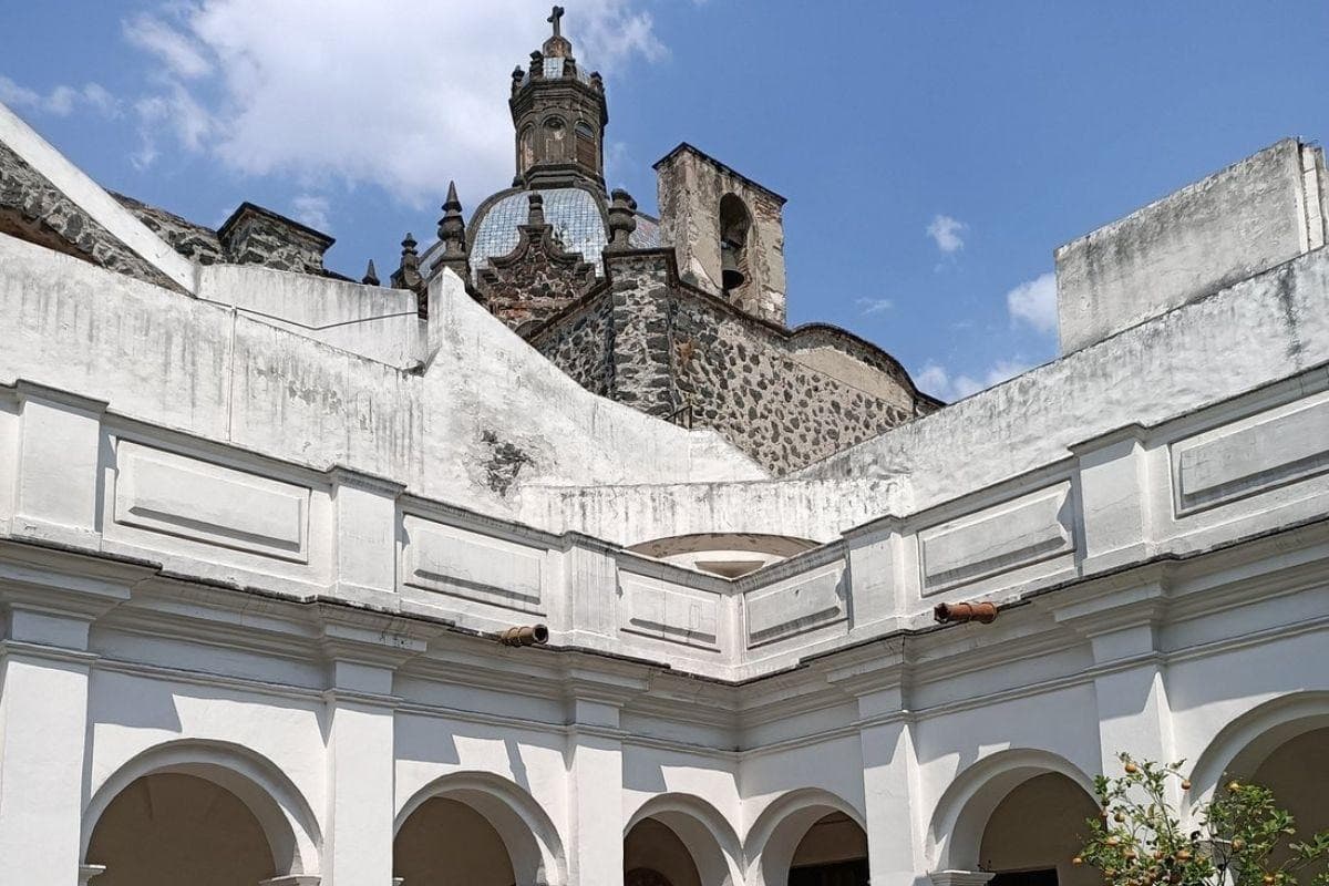 Museum of El Carmen (Museo de El Carmen)