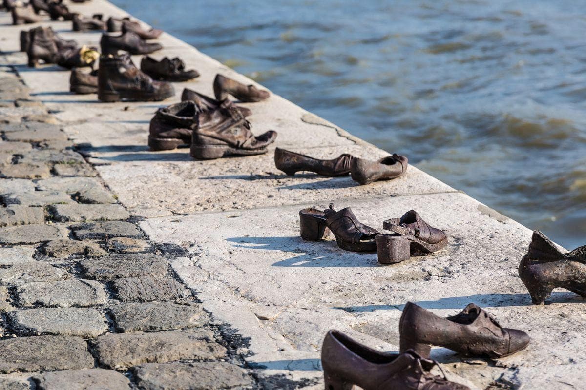 Shoes on the Danube Bank