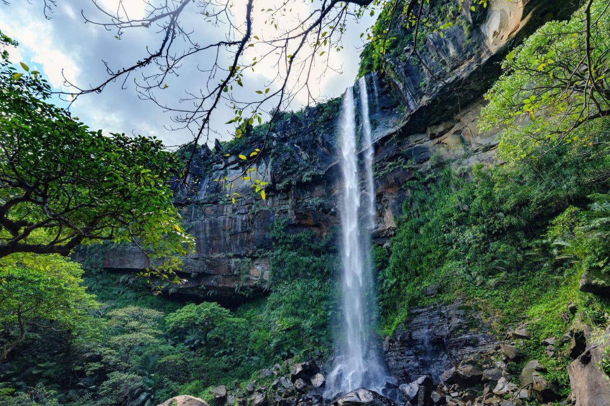 Pinaisara Falls