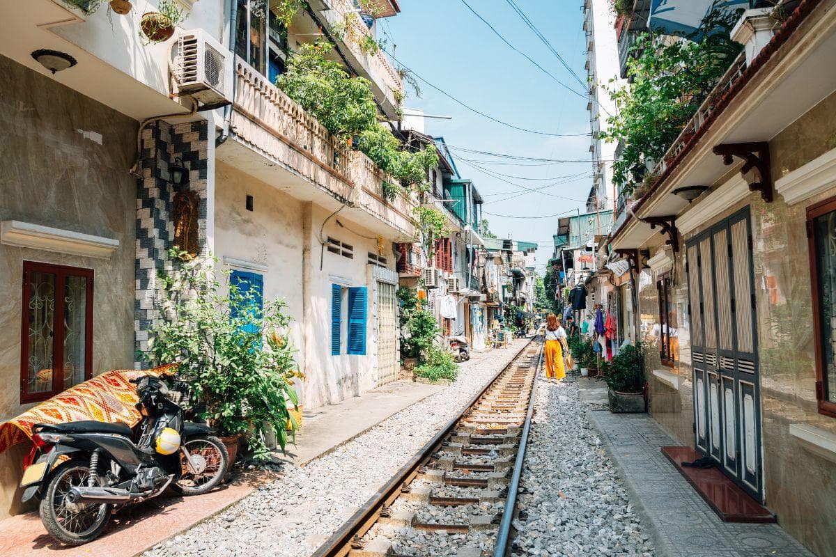Hanoi Train Street