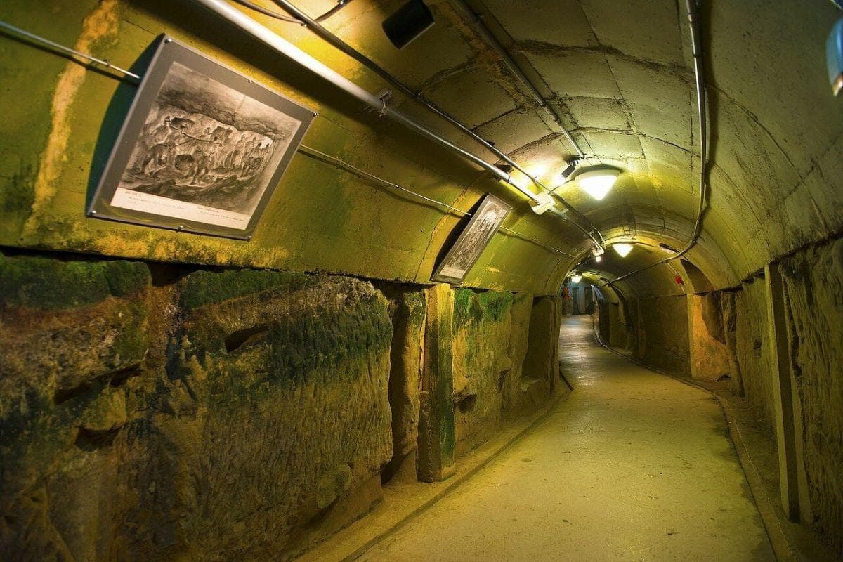Former Japanese Navy Underground Headquarters (Kaigungo)