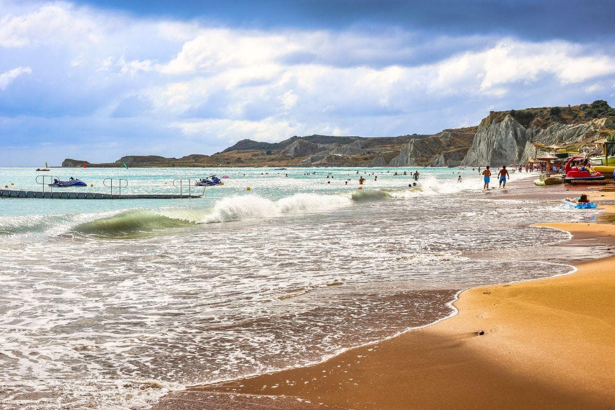 Xi Beach