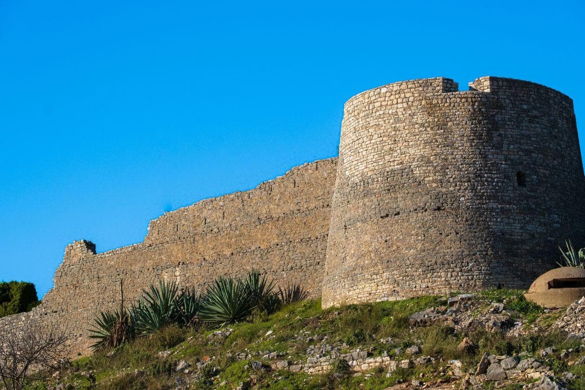 Lekursi Castle (Kajala e Lekuresit)