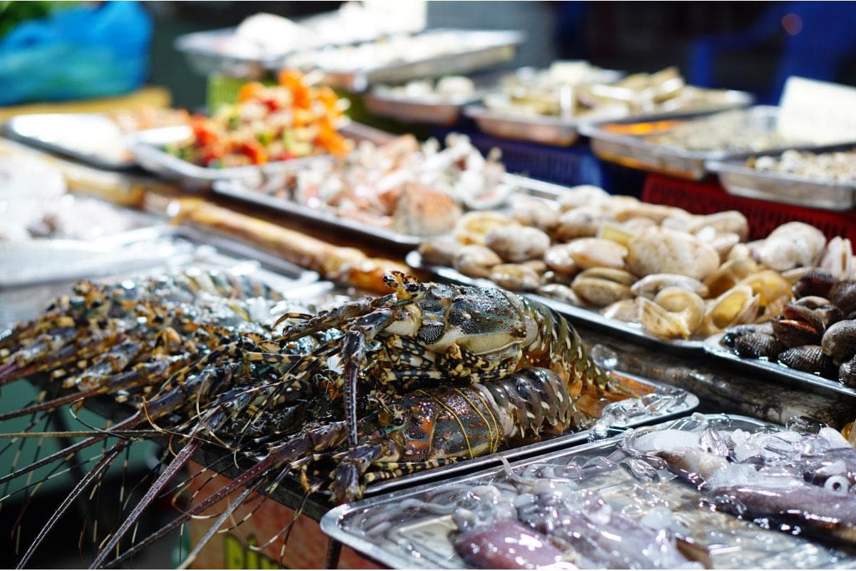Son Tra Night Market