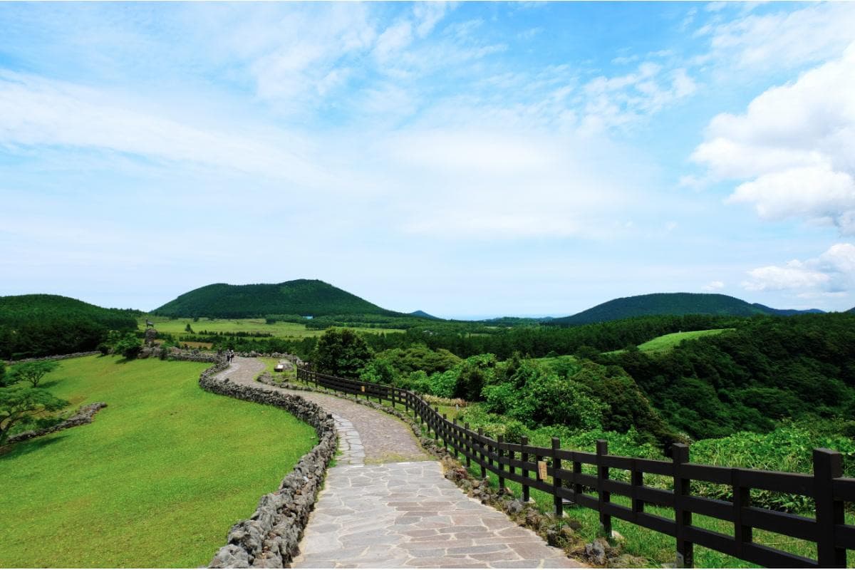 Sangumburi Crater