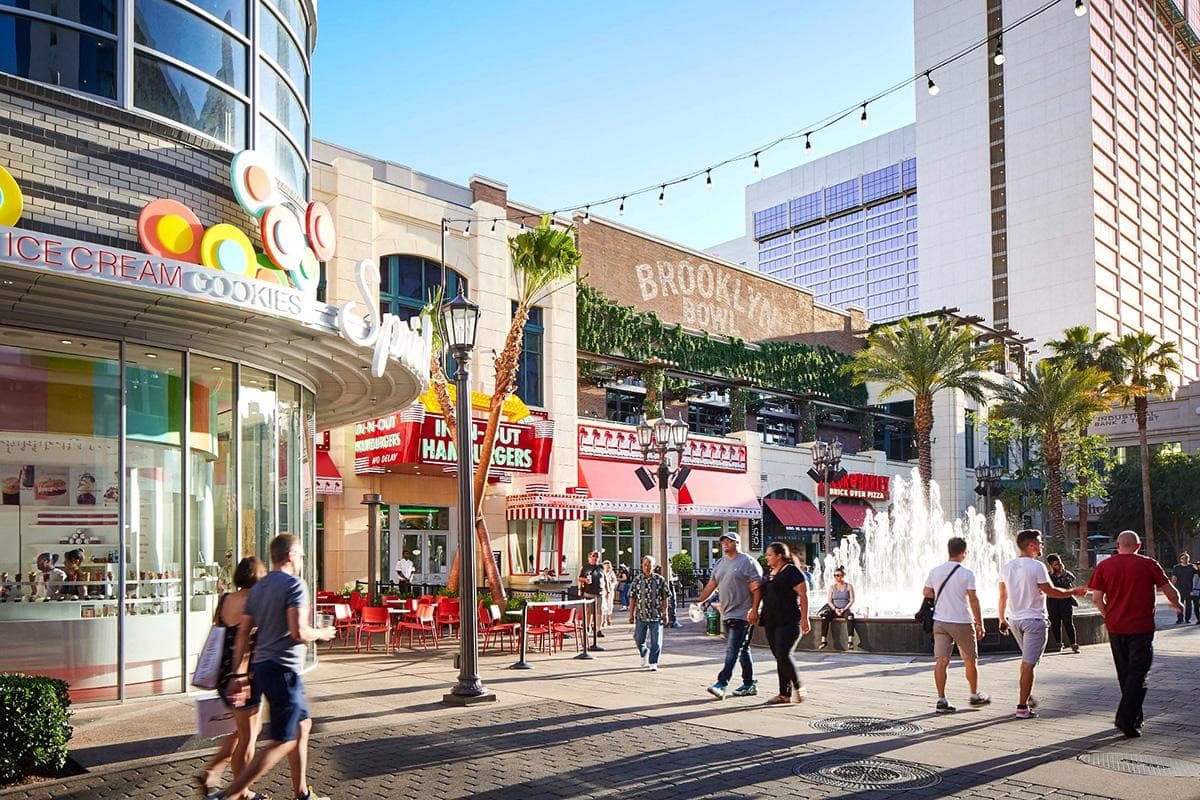 LINQ Promenade